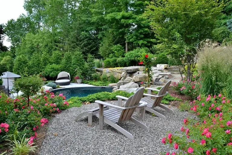 20+ Rose Garden Ideas to Turn Your Backyard into a Romantic Escape